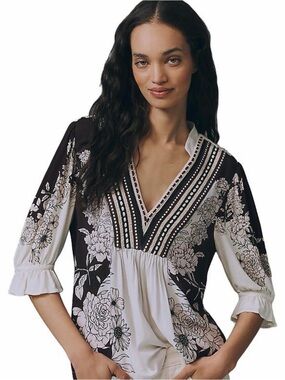 Anthropologie Bl^nk Floral Tunic in Black/Ivory. Embroidered Vneck MED NWT